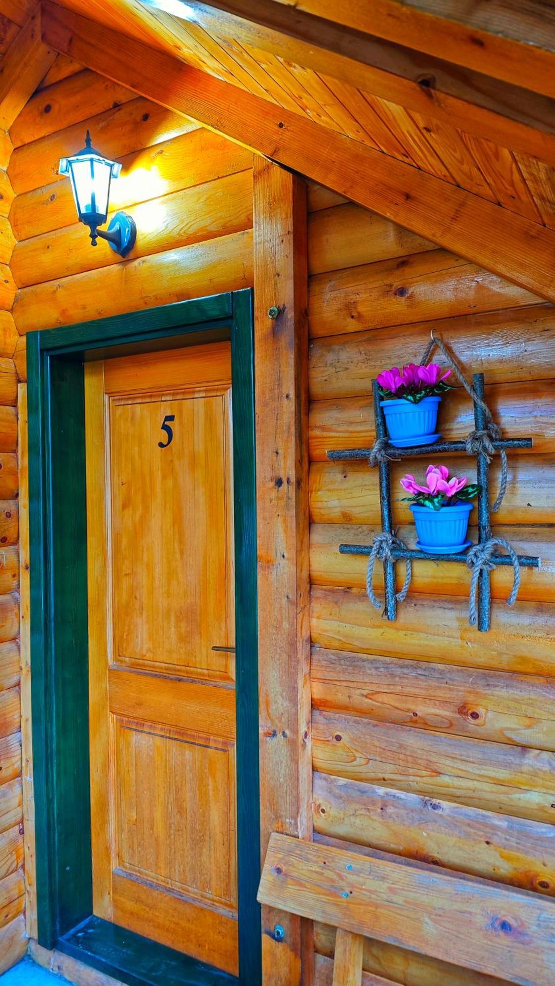 Kozak Apartments & Restaurant Мойковац Екстер'єр фото