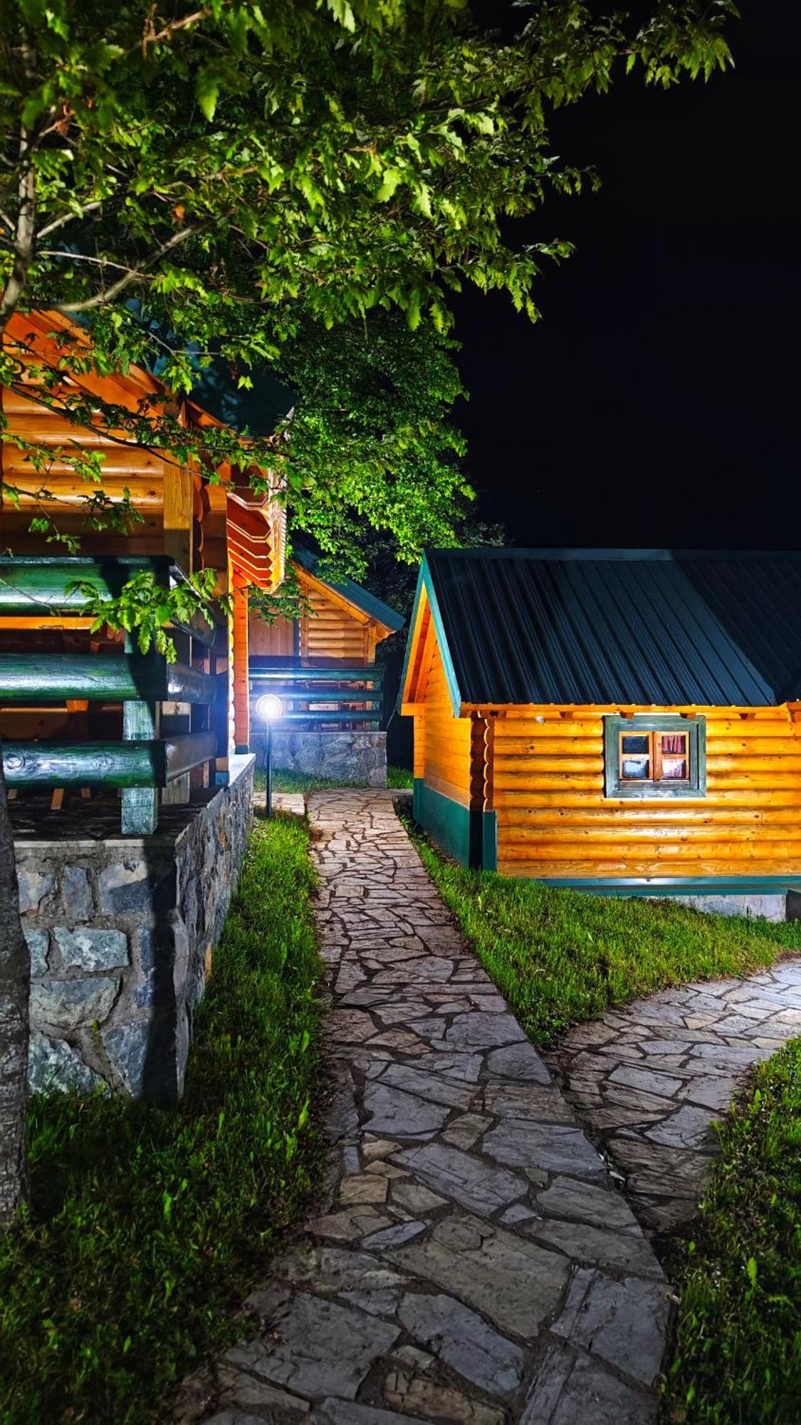 Kozak Apartments & Restaurant Мойковац Екстер'єр фото
